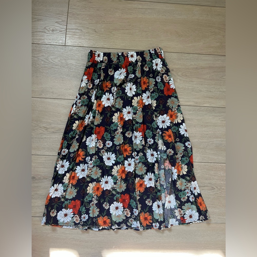 NATURAL LIFE Floral Midi Skirt